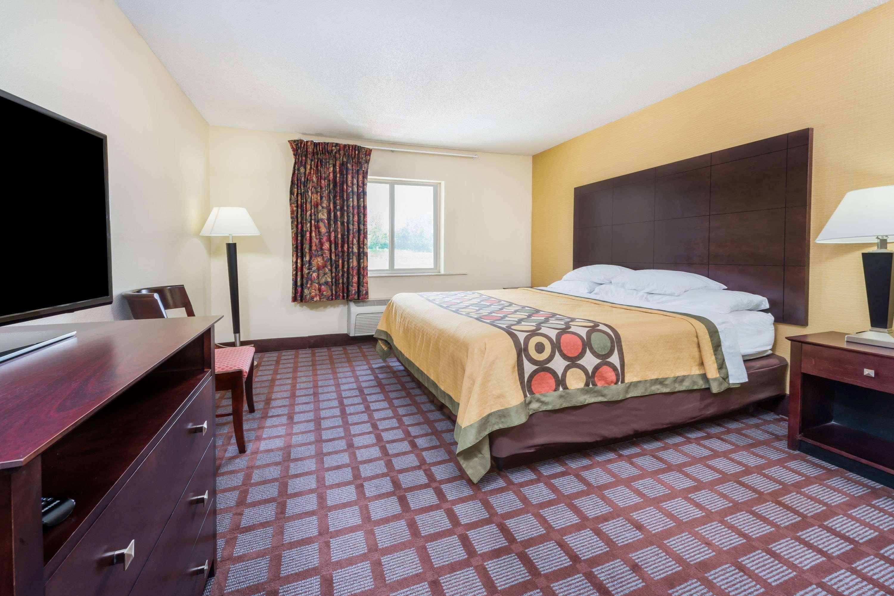 Super 8 By Wyndham Bloomington University Area Exterior foto